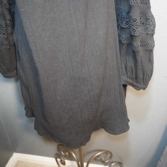 Universal Thread Women's Black Balloon Sleeve lace trim Tiered Dress Size Small - Picture 6 of 7